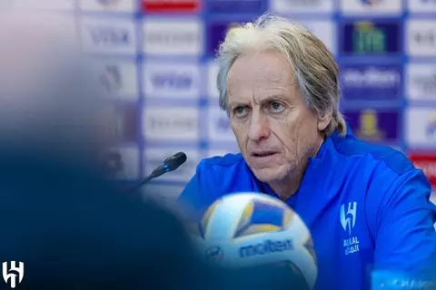 جيسوس يحصد جائزة مدرب الشهر في الدوري السعودي